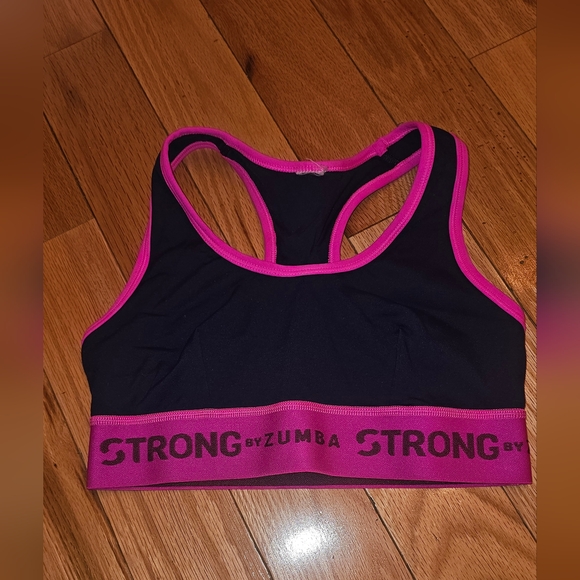 Strong by ZUMBA - Picture 2 of 4